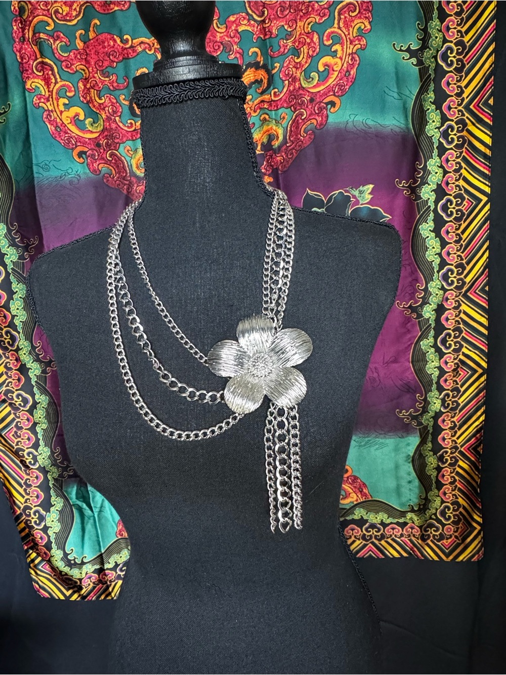 Vintage Flower Power 3 Chain Silver Tone Necklace